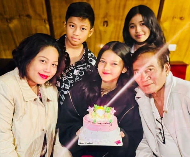 လွန်လွန်ကြူးကြူးတွေမပြောကြဖို့ ပရိသတ်တွေကို တောင်းဆိုလာတဲ့ အိမ့်ချစ်