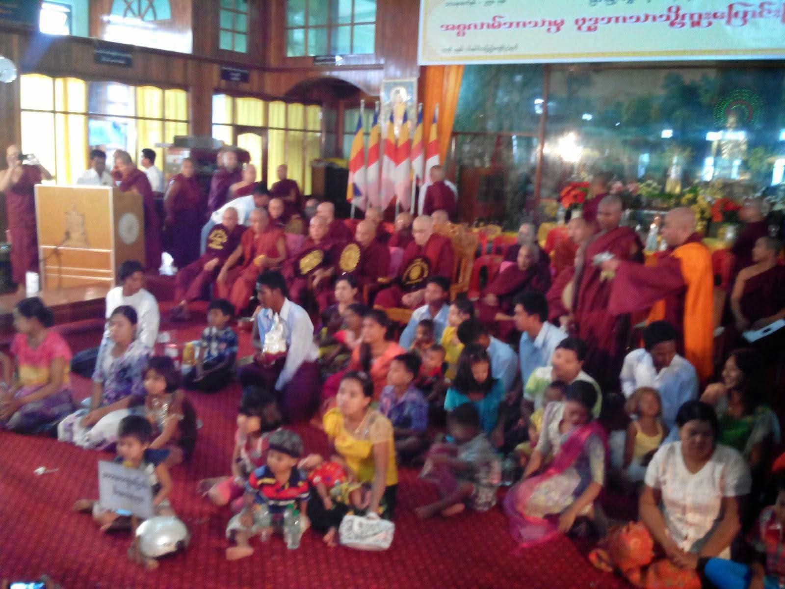 အစ္စလာမ်မှ ဗုဒ္ဓဘာသာ၀င်အဖြစ်သို့ ကိုးကွယ်ရာ ဘာသာ ကူးပြောင်း ခံယူပွဲ အခမ်းအနား