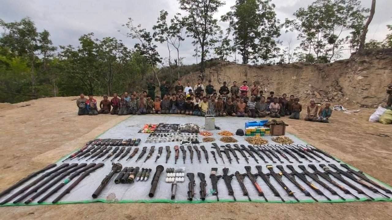 ရွေးတုအစိုးရတပ်မှ အလင်းဝင် လက်နက်ချသူနှင့် စစ်သုံ့ပန်းပေါင်း ၄၆၇ ဦး အထိရှိလာ