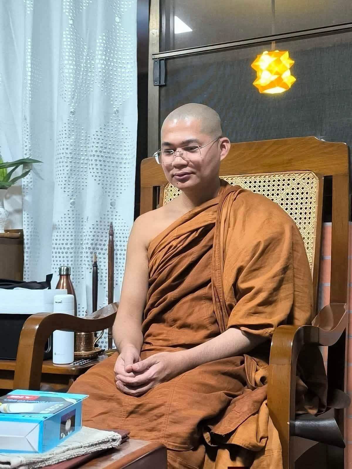 ဆရာတော် အရှင်အဘယာလင်္ကာရ၏ အကောင့်များအား ပိတ်သိမ်းရန် ထုတ်ပြန်